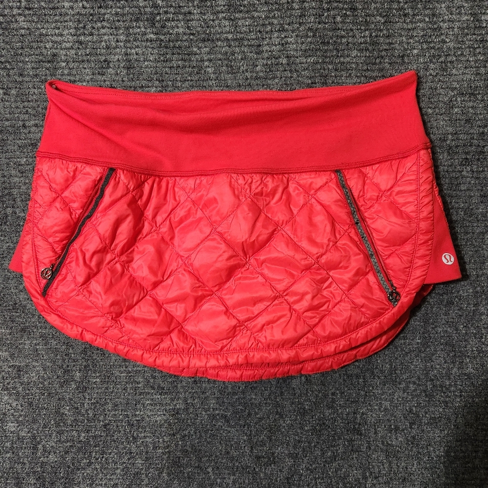 Lululemon Hot Cheeks Goose Down Puffer Womens Red Skirt Size 8